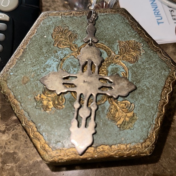 Large faceted garnet encrusted sterling silver antiqued patina  cross vintage - Picture 9 of 10